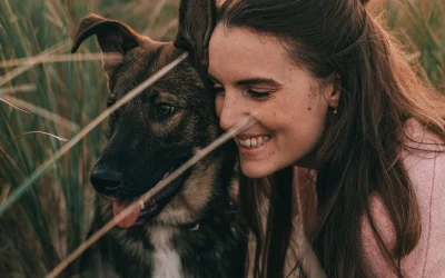 Comment un éducateur canin peut socialiser votre chien